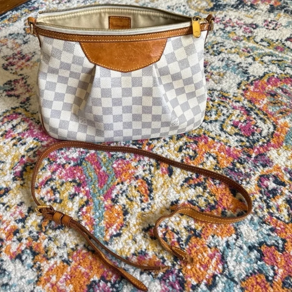 Louis Vuitton Siracusa PM